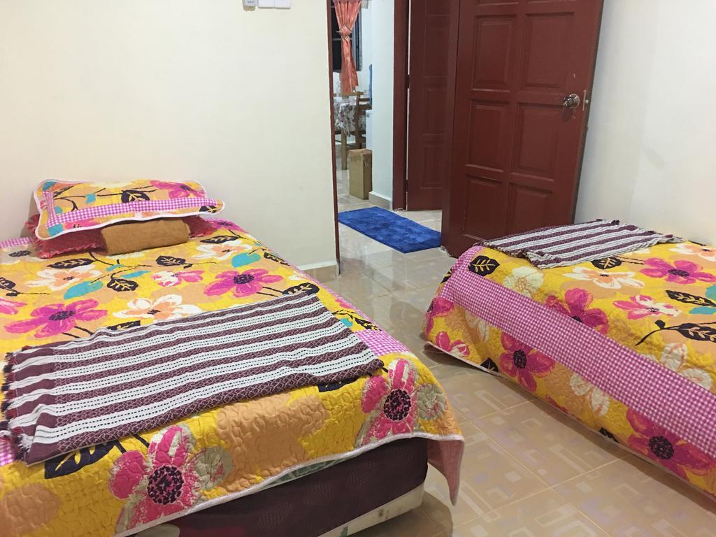 Homestay D Sofia Kuala Terengganu Exterior foto